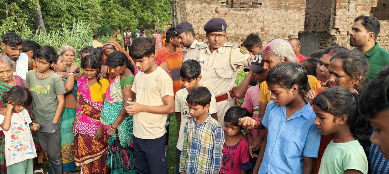 Bihar: Youth killed by beating with bricks and sticks, body found on river bank 300 meters away from home