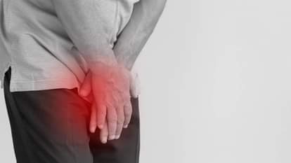 father of four children cut off his private parts in his desire to become a girl in pratapgarh