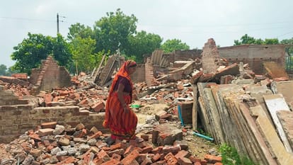 houses demolished by Defence Estates Department in Bilaicha village in Ghazipur