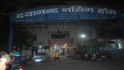 CBI Raids Ex-MLC Dr. Sarojini Agrawal Home and Medical College in 9-Hour Operation Meerut News in Hindi