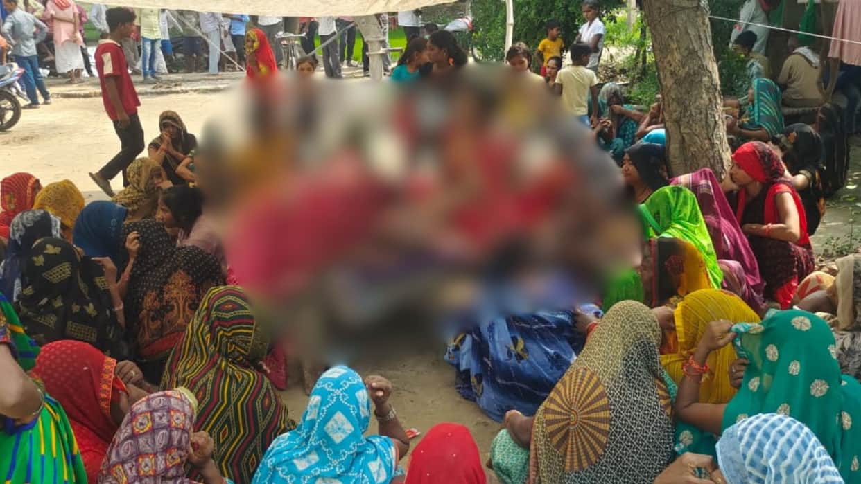 An old man got electrocuted was taken to the hospital died