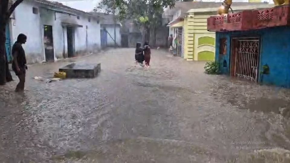 water entered houses in lower settlements Due to two days of rain in Korba