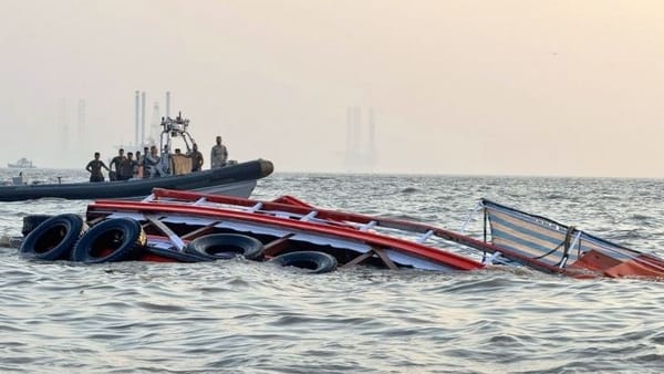 Greece boat Collision updates migrant speed boat and coast guard vessel leaves many dead News In Hindi