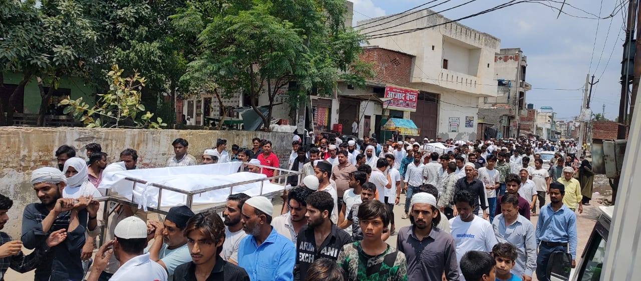 Five people died in hapur Reshma not destined to stay with her husband she left alone again after nine years