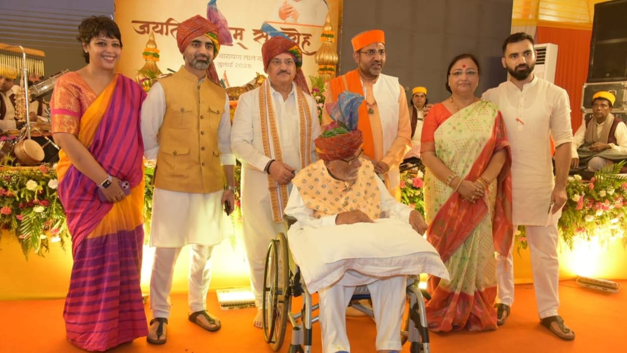 Himachal News National and state leaders arrived to congratulate JP Nadda father on his centenary celebrations