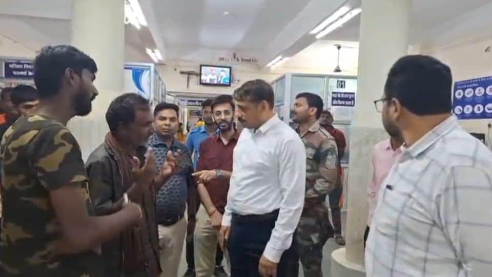 कलेक्टर गोपाल वर्मा ने किया औचक निरीक्षण