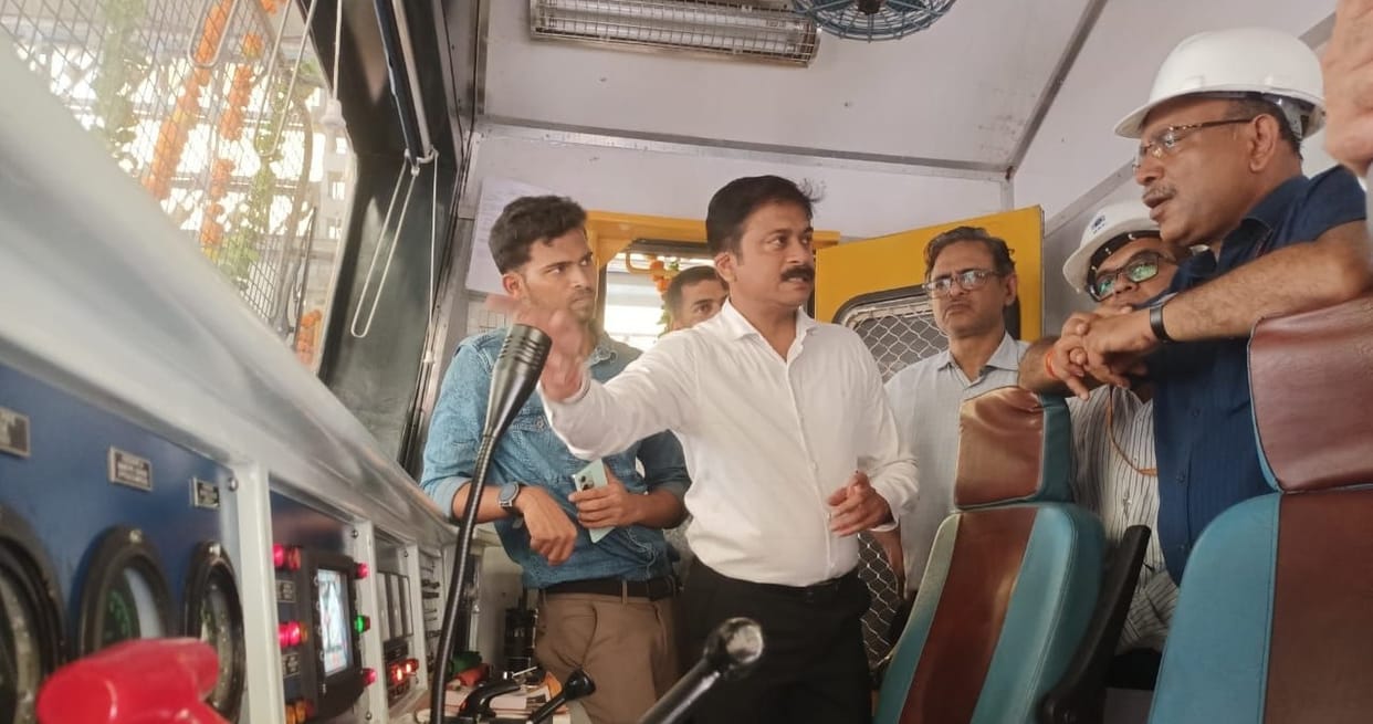 Kanpur Janak Kumar said Modernization of railways will prevent accidents save time also increase efficiency