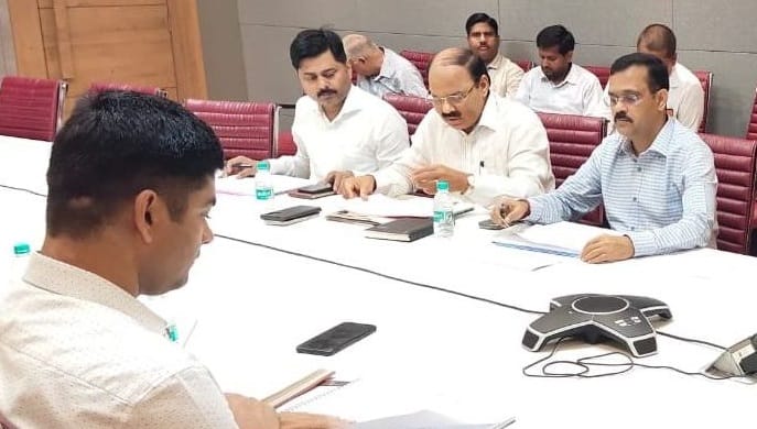 kanpur Permits of 551 vehicles will be cancelled if not renewed decision taken in the meeting of Authority