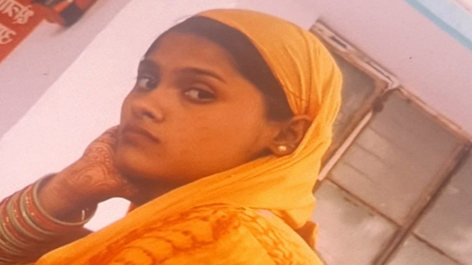 Husband attacked with a knife, wife died, lover seriously injured