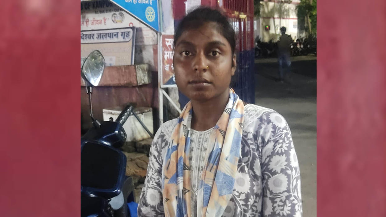 Kanpur: Pulsar riding robbers looted mobile from the girl sitting behind in scooty