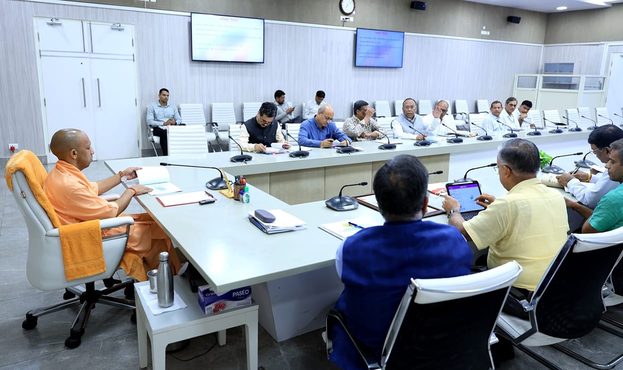 CM Yogi said: Outsourced employees will get salary on the 5th of every month, arbitrariness will end after t