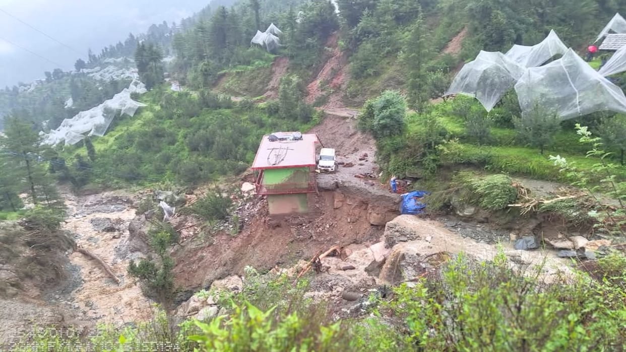 Himachal Cloud Burst: The disaster has changed the map of Saraj valley, the destroyed houses are telling the s