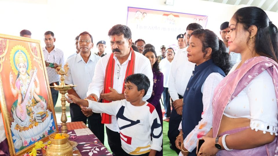शिक्षा का दीप फिर से प्रज्ज्वलित हुआ
