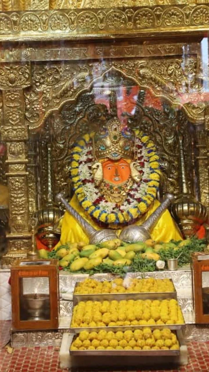 बागेश्वर बाबा जन्मदिन