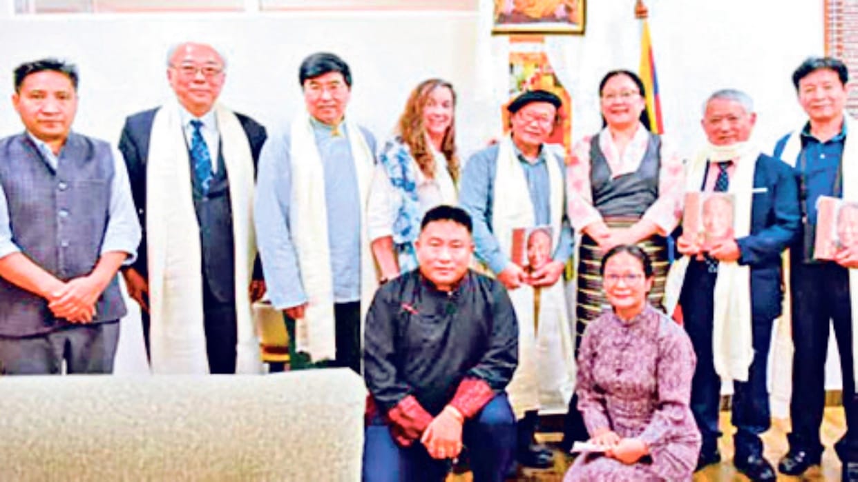 Dharamshala: People of Chinese community living in Taiwan-USA reached McLeodganj for Dalai Lama's birthday