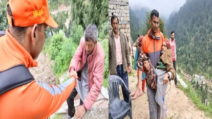 Himachal cloudburst: Rescue team reached the disaster affected Pyala Daisy village mandi, rescued 65 people sa