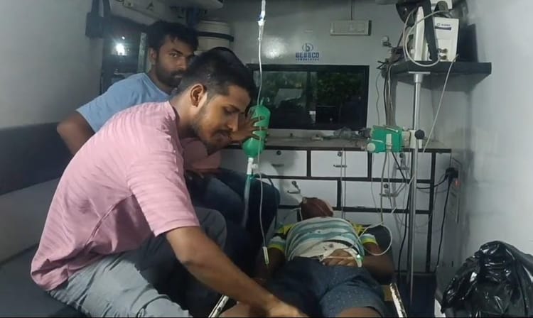 Student Shot in Bihar: चार बेटियों के बाद यही एक बेटा... लहू देख मां की चीत्कार; इंटर छात्र को किसने मारी गोली