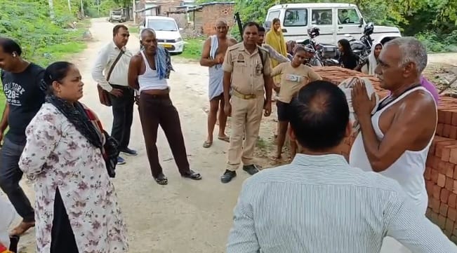 Kanpur Illegal occupation of government school land administration orders to vacate it within a week