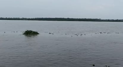 Kanpur SDM and ACP inspected the Deori Ganga Ghat instructed to tighten the security arrangements