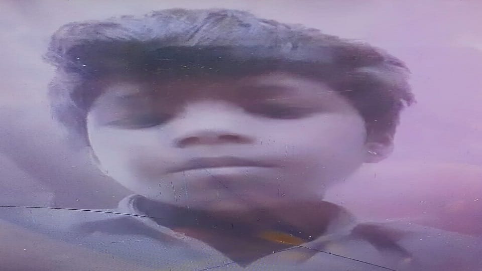innocent child died after a grille fell on him