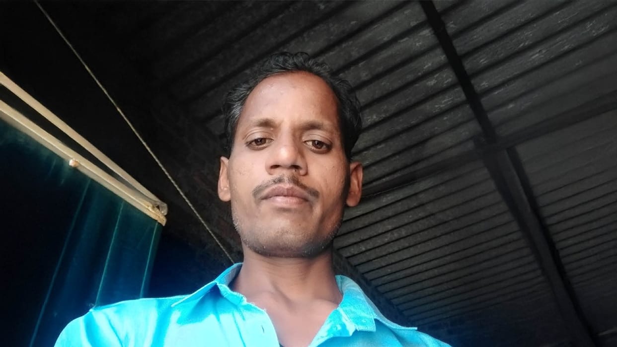 husband could not bear grief of his wife going to her maternal home so he committed suicide