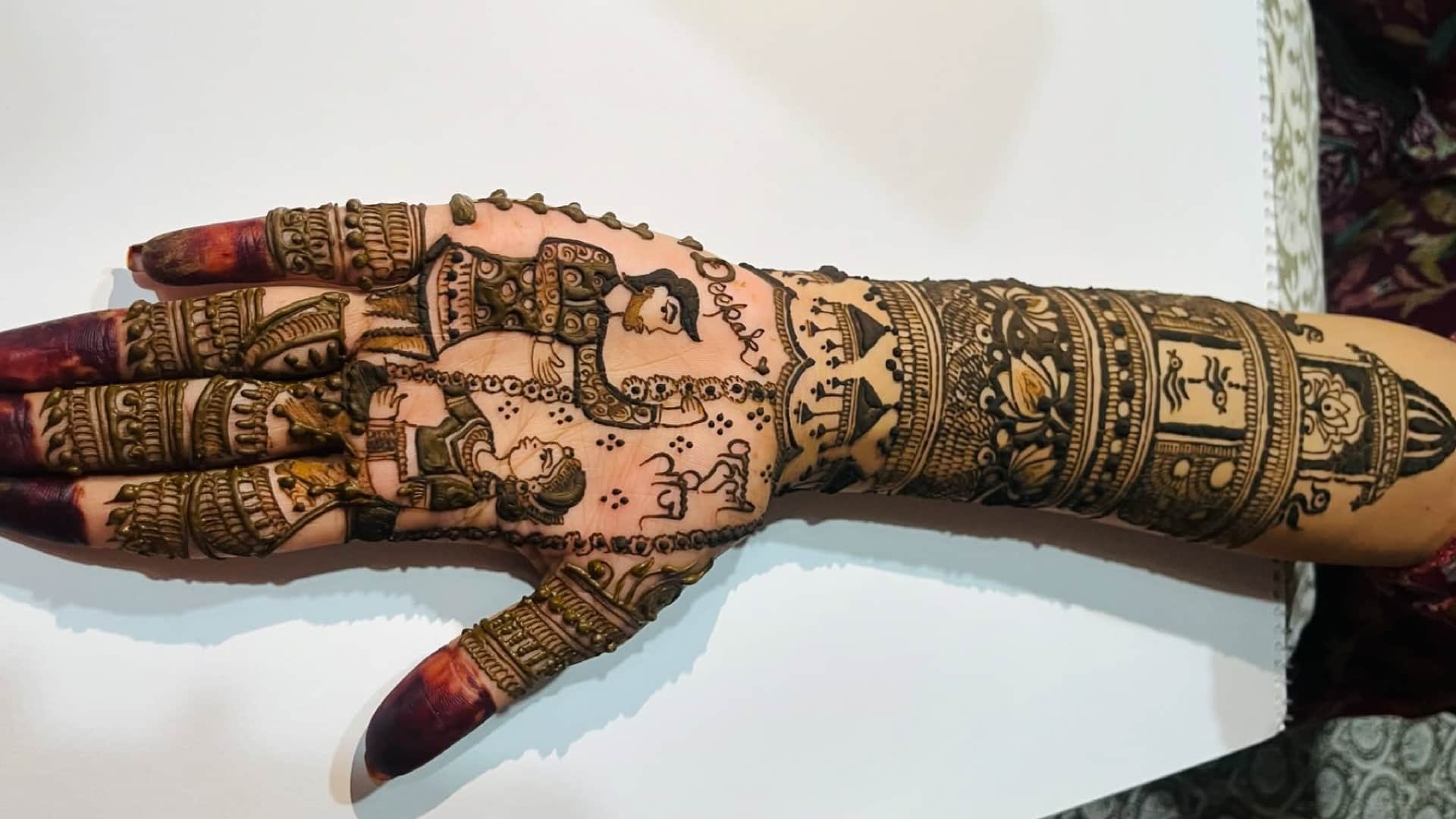 latest mehndi design for hand and feet image for hariyali teej 2025