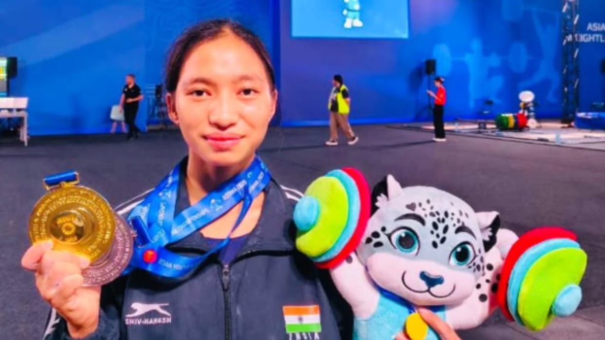 Pungani Tara won silver medal in Asian Youth and Junior Weightlifting