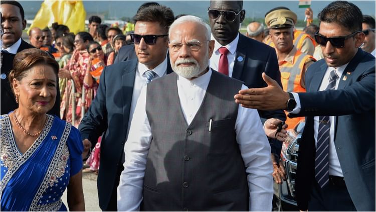 Trinidad And Tobago: प्रधानमंत्री कमला ने स्वागत भाषण में पढ़ी पीएम मोदी की कविता; तारीफ में जमकर पढ़े कसीदे