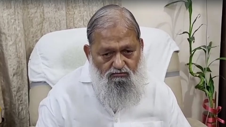 Anil Vij on Hindi vivad in Maharashtra