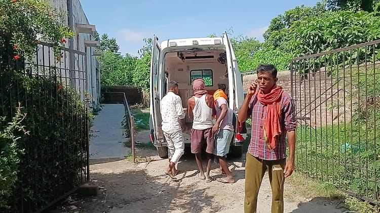 Bihar News: चिमनी के गड्ढे में डूबे तीन किशोरों की मौत से हड़कंप, एक घर का इकलौता चिराग बुझा, गांव में मातम