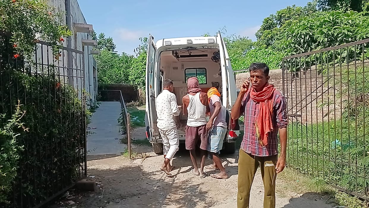 Bihar News: Three teenagers drowned in a chimney pit: mourning in the village, Bihar police investigation