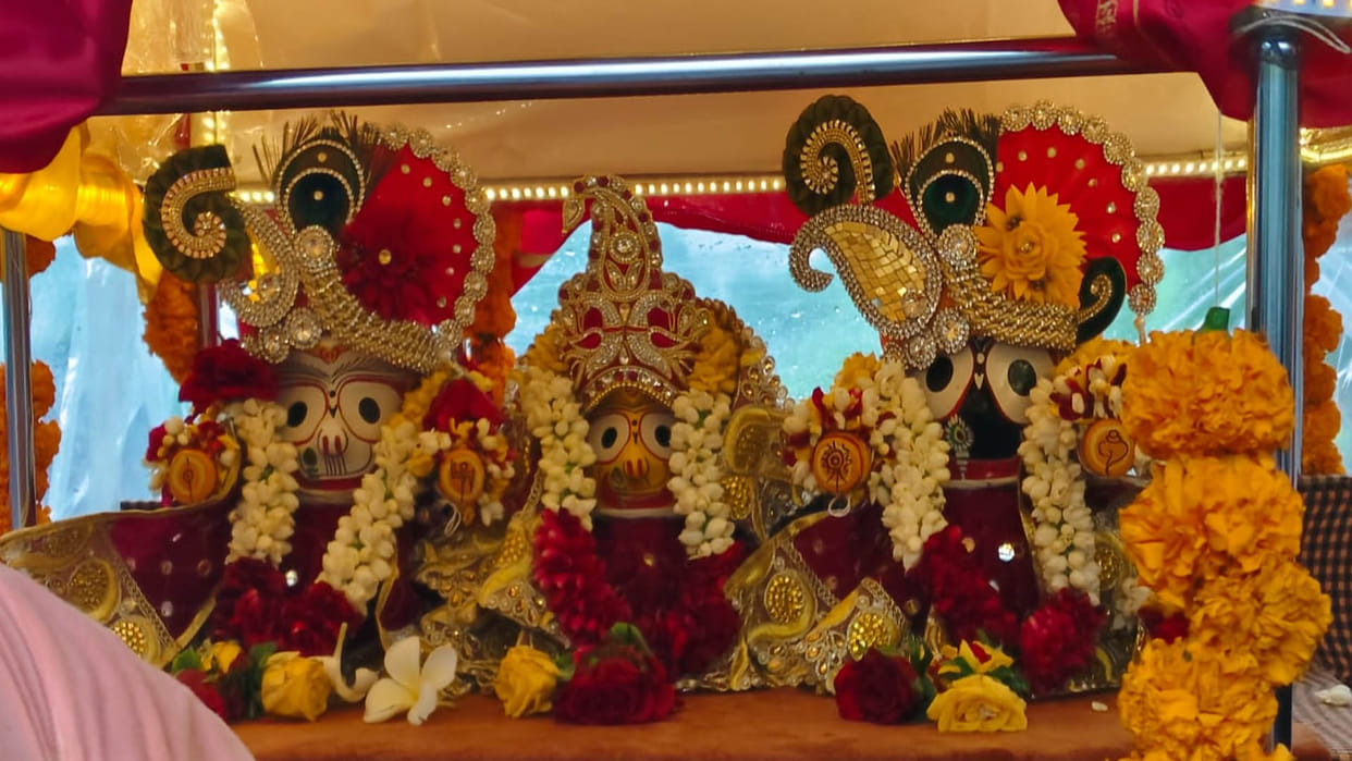 Kids Jagannath Rath Yatra was taken out from ISKCON with Shri Harinam Sankirtan