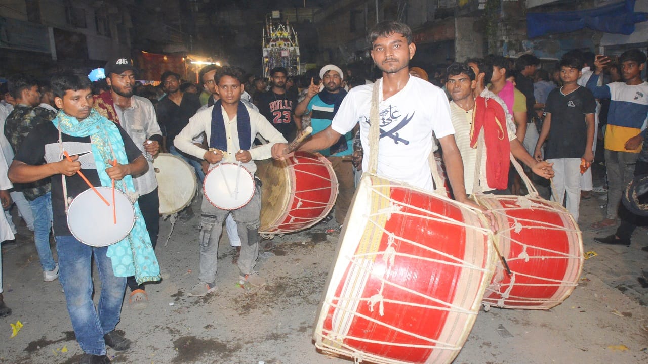 historic procession of Jarids on the occasion of 8th Moharram was taken out in Bareilly