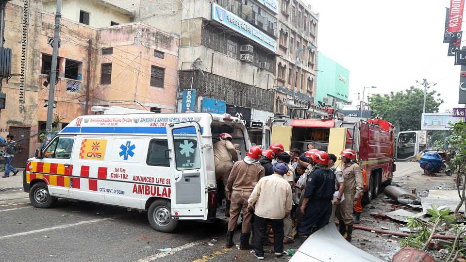 UPSC aspirant sends final message to brother seeking help before dying in Karol Bagh mall fire