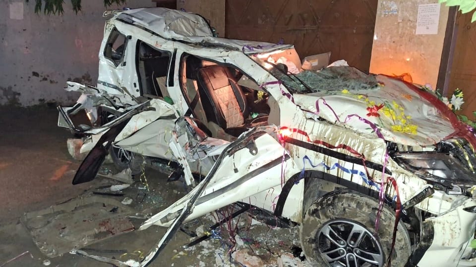 Sambhal road accident High speed happiness of two families accident happened due to negligence of driver