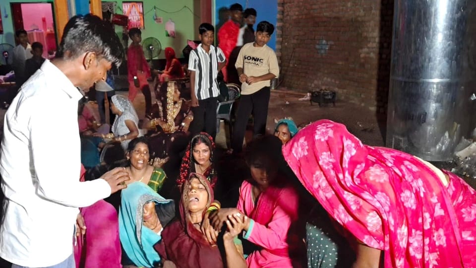 Sambhal road accident High speed happiness of two families accident happened due to negligence of driver