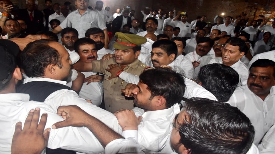 36 lakh scam in the Aligarh Bar Association