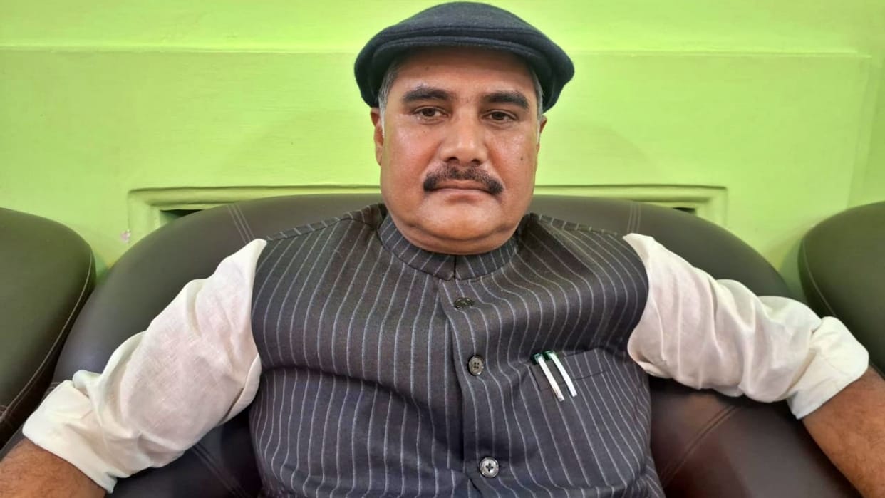 Bihar Election 2025: Janak says It is unfortunate to call Lalu Yadav God, open offer to Mukesh Sahni