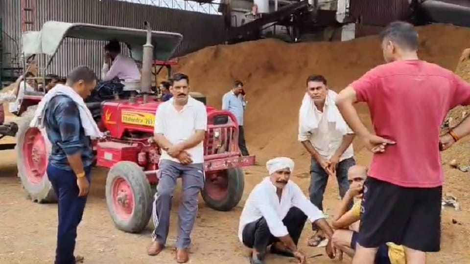 Muzaffarnagar: Boiler explodes in paper mill, one employee dead, four injured, uproar and chaos