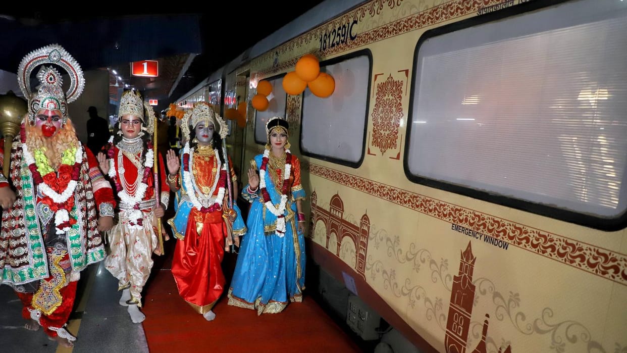 Shri Ramayana Yatra Train 30 pilgrimages 17 days IRCTC package Opportunity to visit lord Ram linked cities