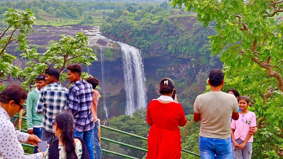 Indore News: Police and Administration on High Alert at Picnic Spots After Rising Accidents