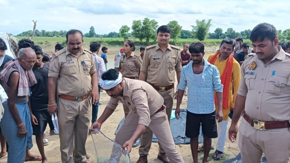 woman suicide along with her son and daughter In Siddharthnagar Maya broke down in a domestic dispute