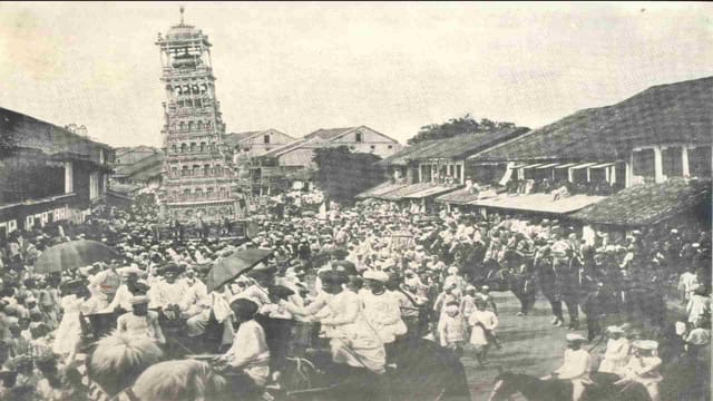 ताजिया जुलूस की पुराने समय की तस्वीर।