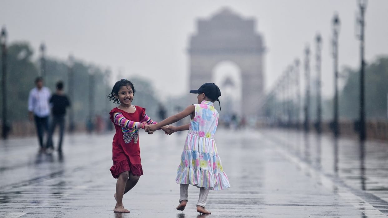 Weather: Monsoon gains speed in Delhi-NCR, heavy rain