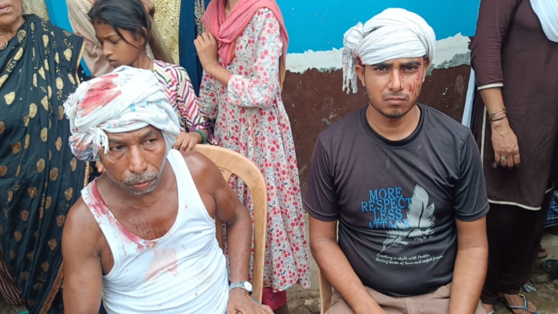 मुहर्रम के जुलूस के दौरान दो पक्षों में झड़प