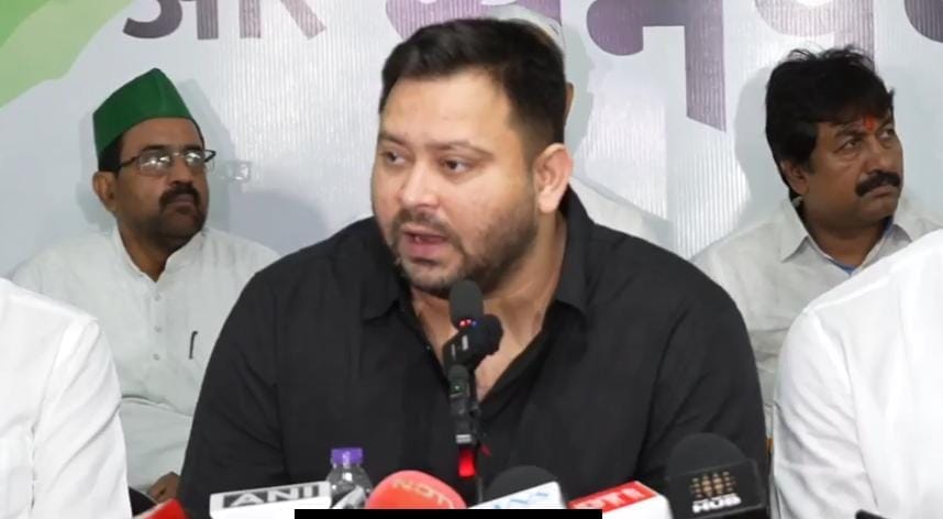 Bihar: RJD party Tejaswi Yadav targeted Election Commission denied receiving Election Commission notice