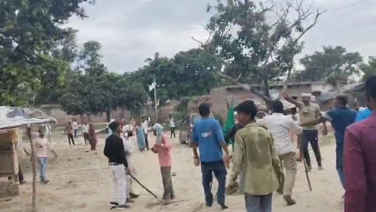 clashes and stone pelting while Tazia procession in lakhimpur kheri
