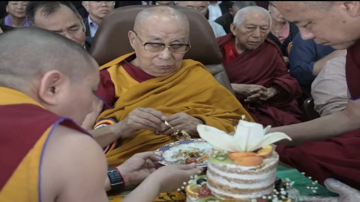 Dalai Lama celebrated his 90th birthday, said- I will have no regrets till my last breath
