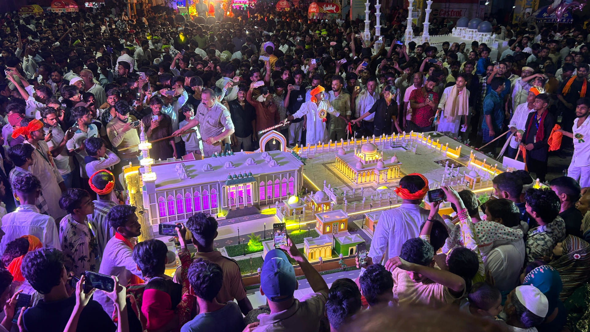 In Gorakhpur, Muharram: Royal procession taken out with pomp and splendor, Tajias buried in Karbala