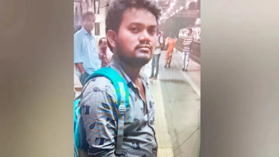 In Gorakhpur, After his wife committed suicide, a youth suffering from depression committed suicide